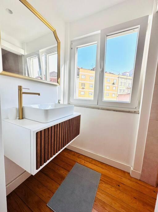 Lisbon City Center Flat For 6 Pp 외부 사진